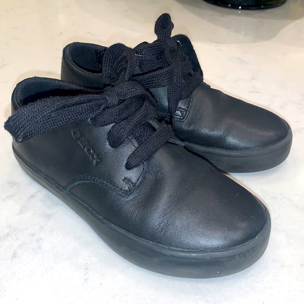 Boys Geox dress shoes. Leather black barely worn a handful of times